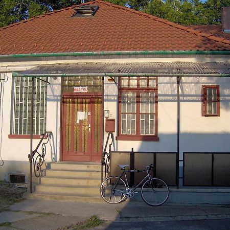 Ifi Hostel Pécs Eksteriør billede