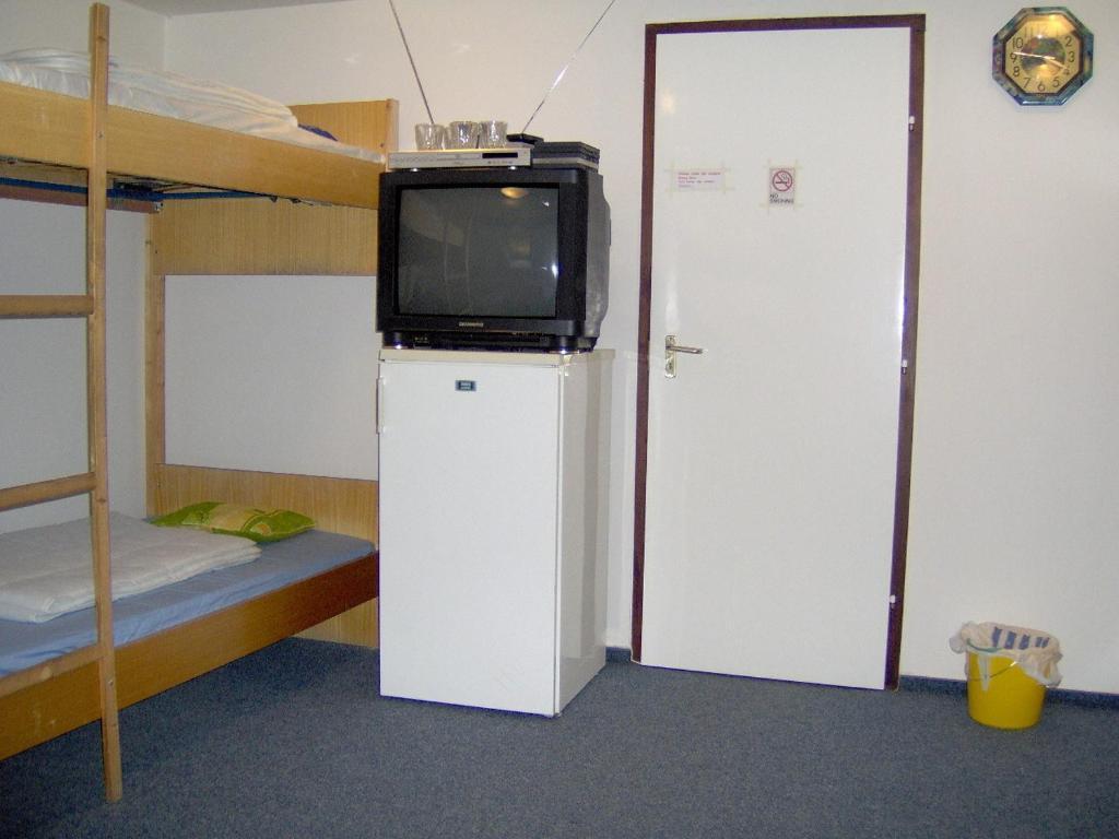 Ifi Hostel Pécs Værelse billede
